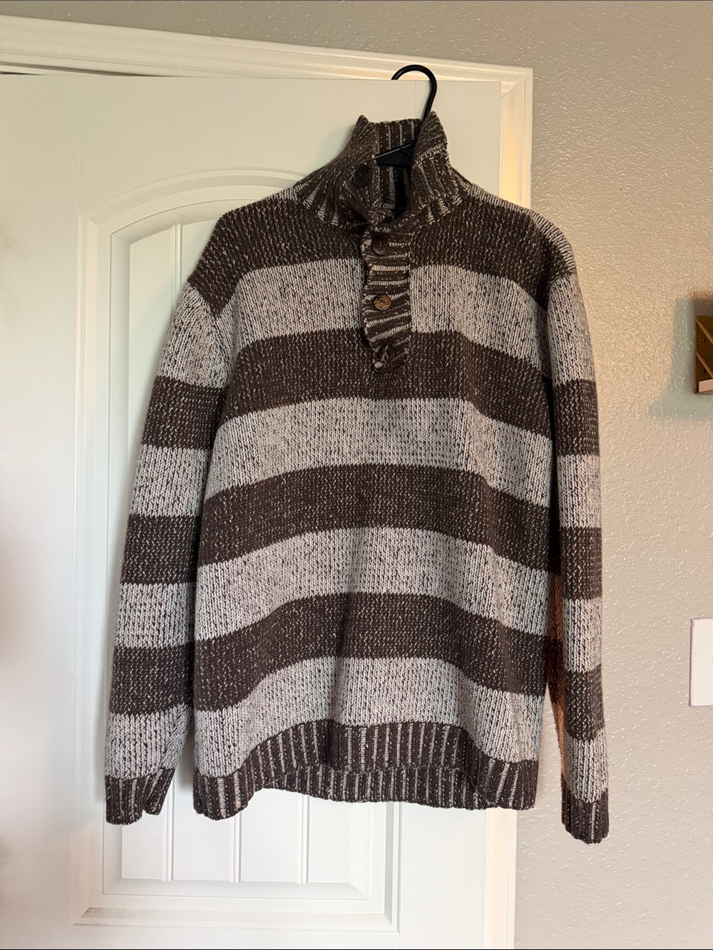 Men's Striped Turtleneck Pullover Sweater in Brown and Cream
